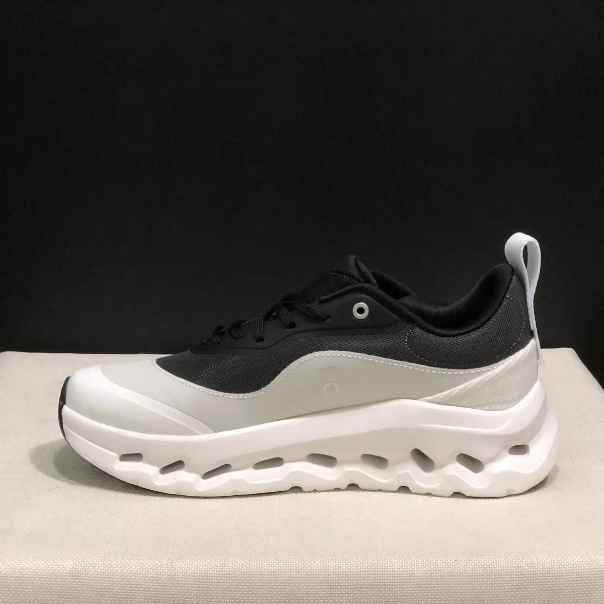 On Cloud × Loewe — Cloudtilt Mouse